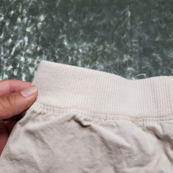 Faded Glory Khaki Shorts - Picture 5 of 5